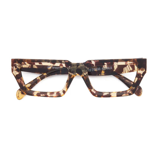 CAPTIVATED EYEWEAR