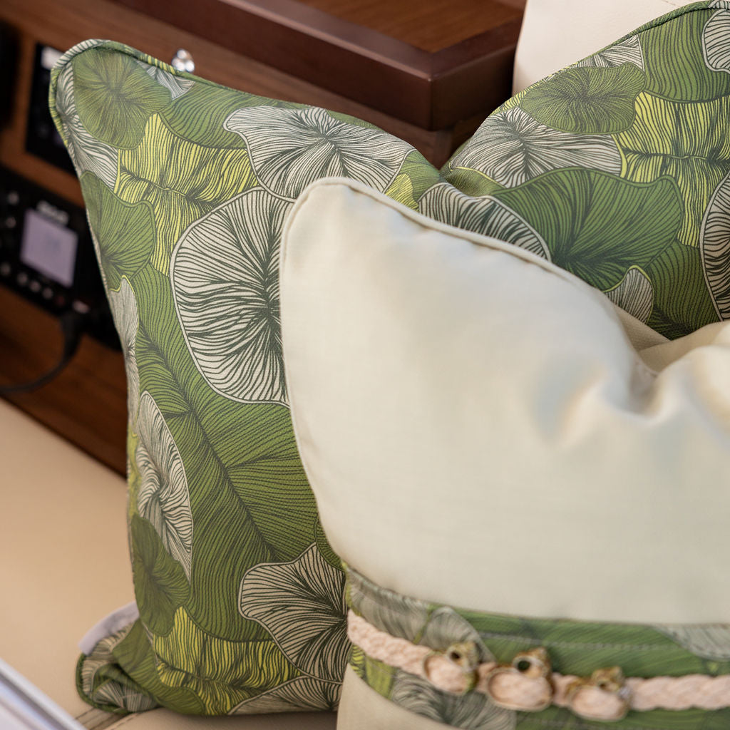 SEASCAPE MARINE CUSHION - CORAL - PALM