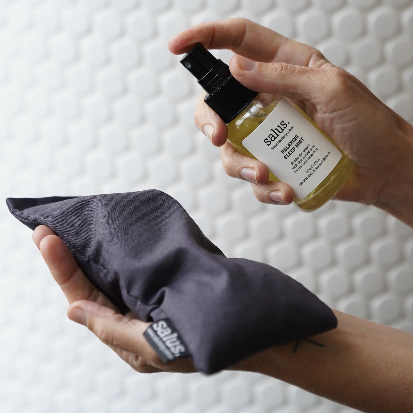 Relaxing Sleep & Pillow Spray - SALUS