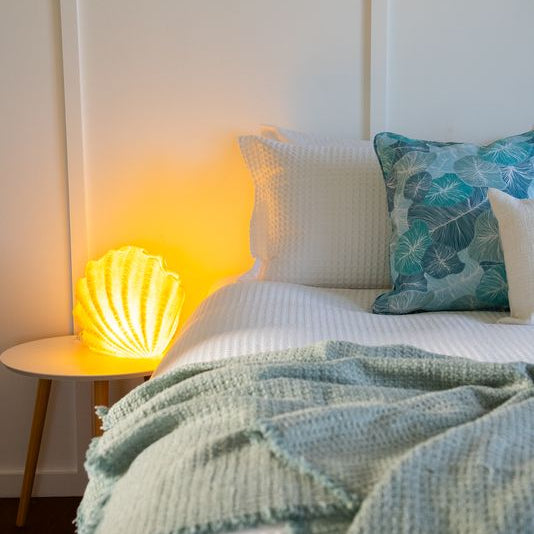 Handcrafted Clam Shell Reef Lamp Large – Coastal Sculptural Ambient Light