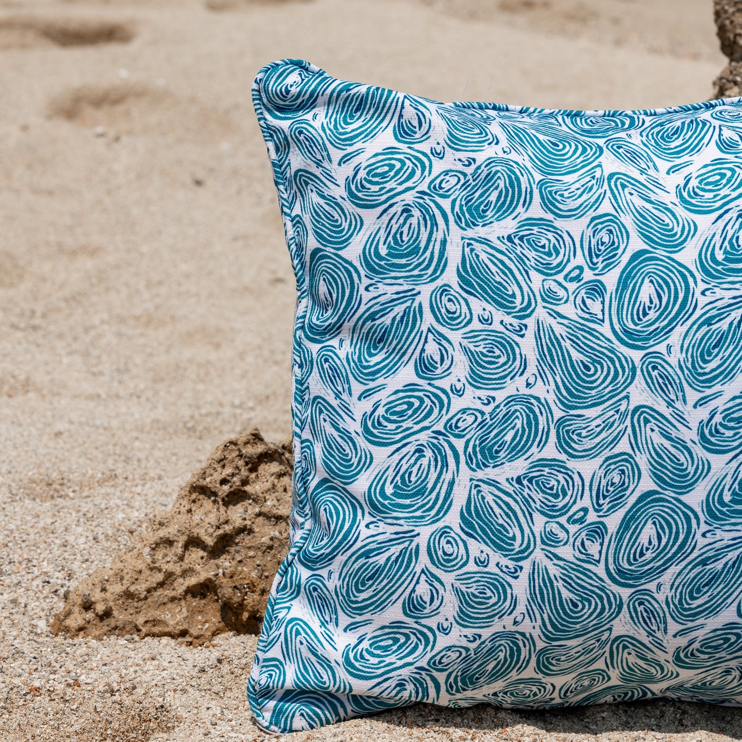 SEASCAPE MARINE CUSHION - EDDIES - REEF